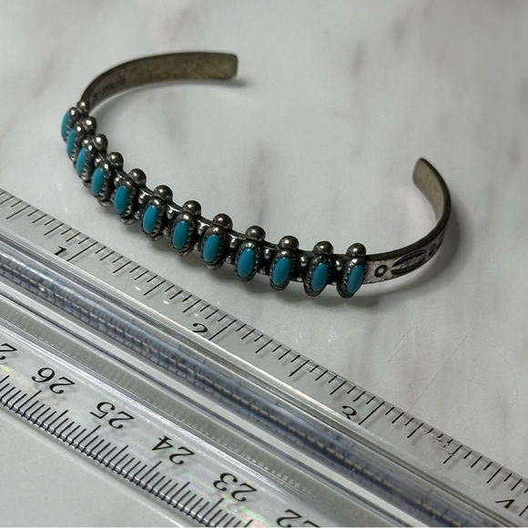 Native American Vintage Artisan Sterling+Turquoise Cuff Bracelet - Picture 11 of 12